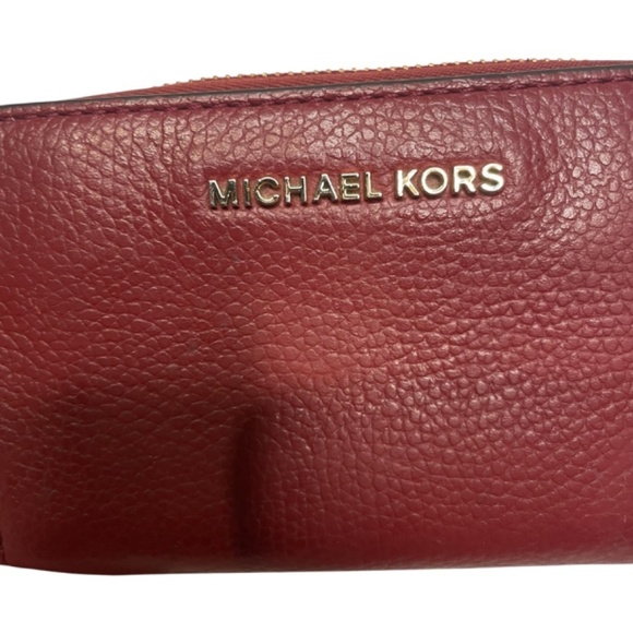 Small Michael Kors Small Pebbled Leather Wallet 🤍 - Picture 2 of 10